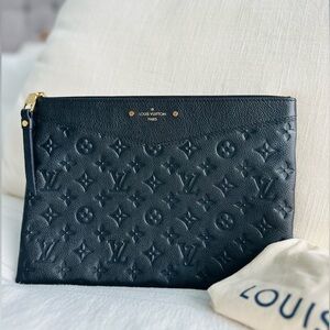 Louis Vuitton Daily Pouch